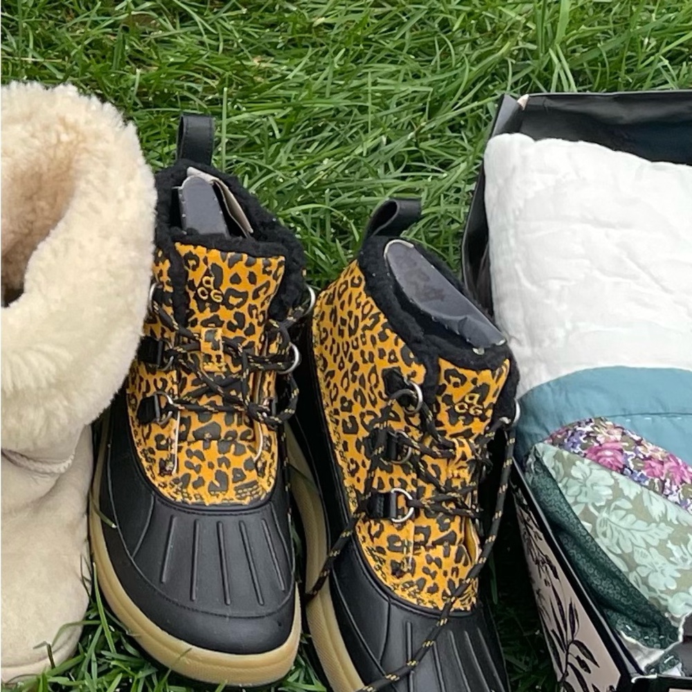 Leopard Print womens Boots